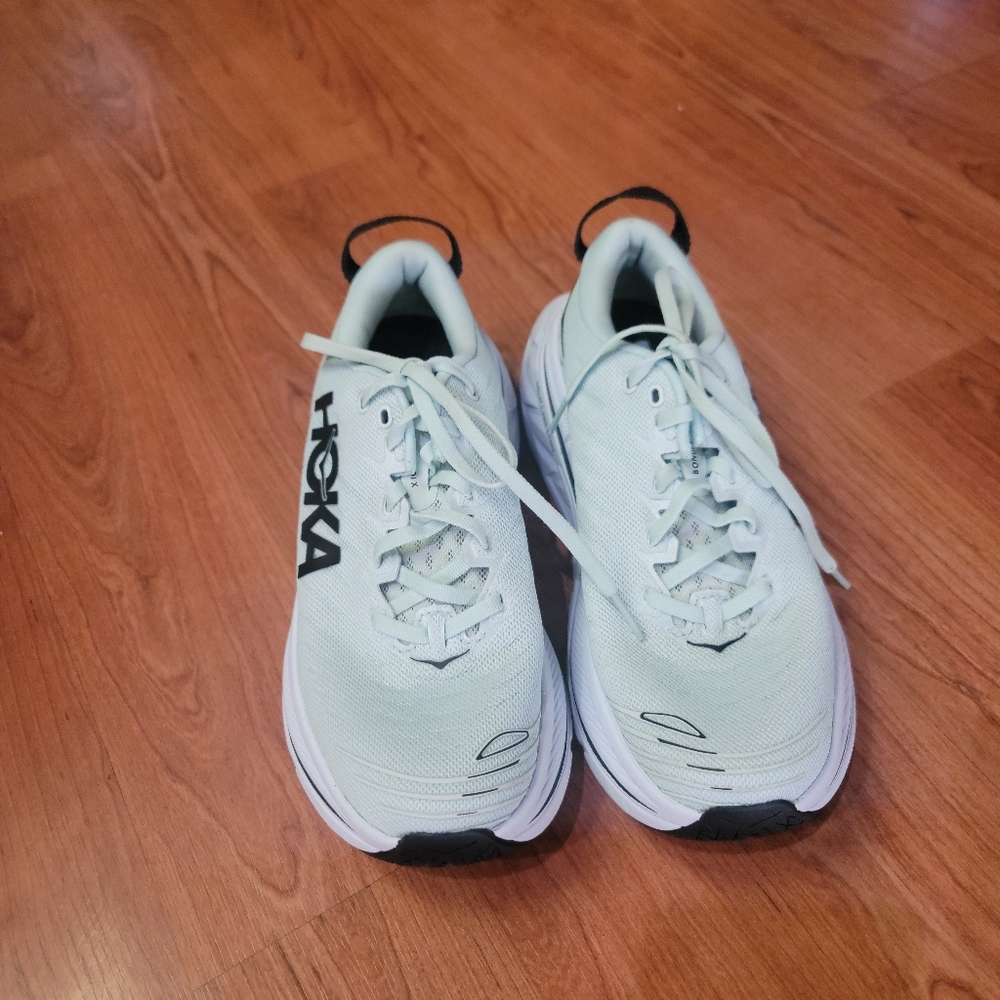 Hoka Bondi X Size 8B Womens Mint green Shoes